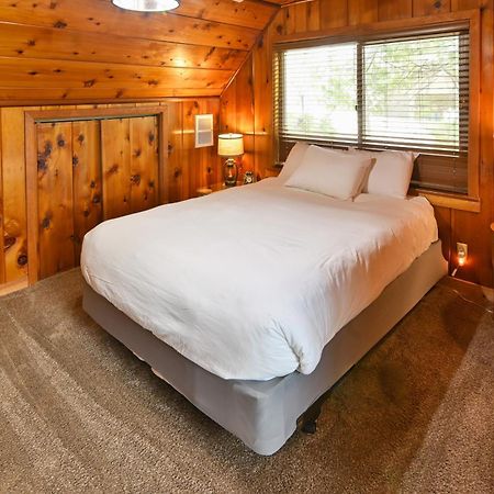 Harris Lakeview Cabin Bass Lake Exterior foto